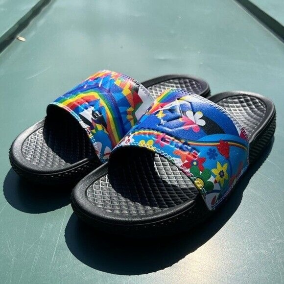 NWOT Unisex Converse rainbow multicolored slides - Picture 1 of 9
